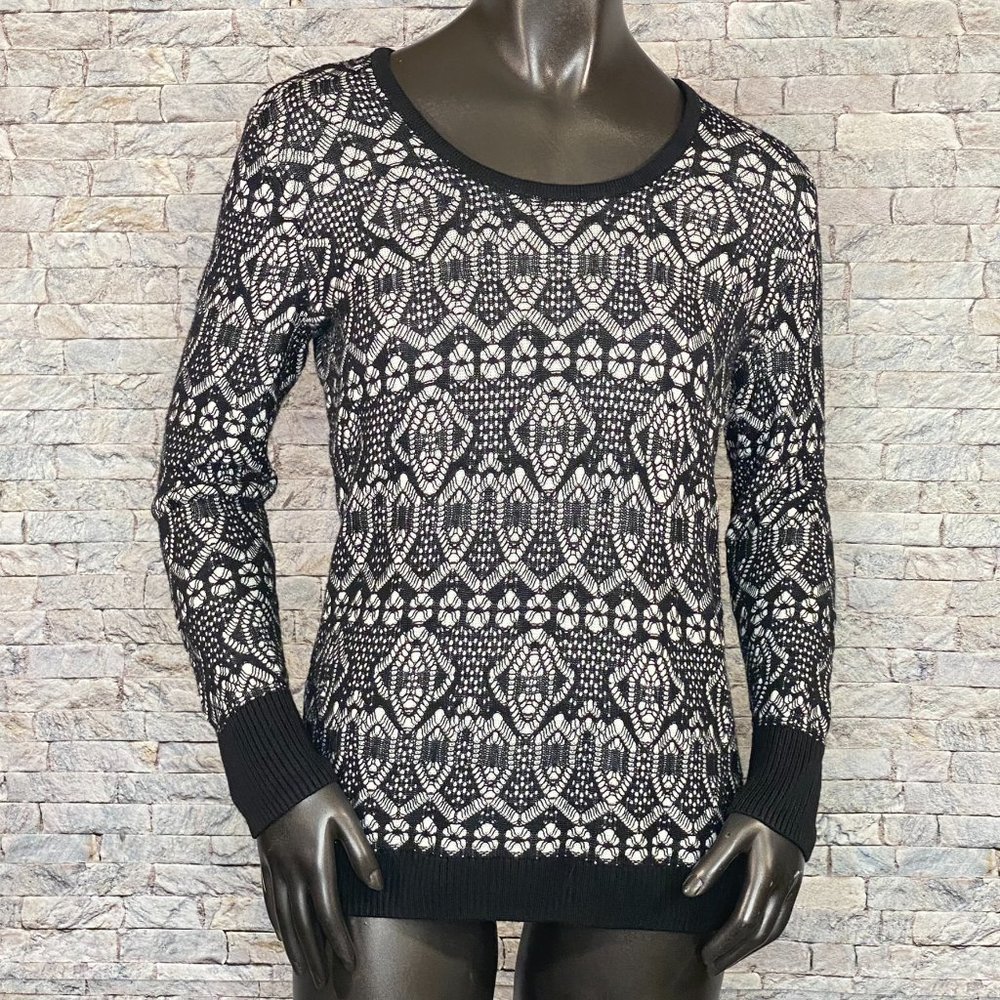 Roz & Ali Knitted Long Sleeve Sweater